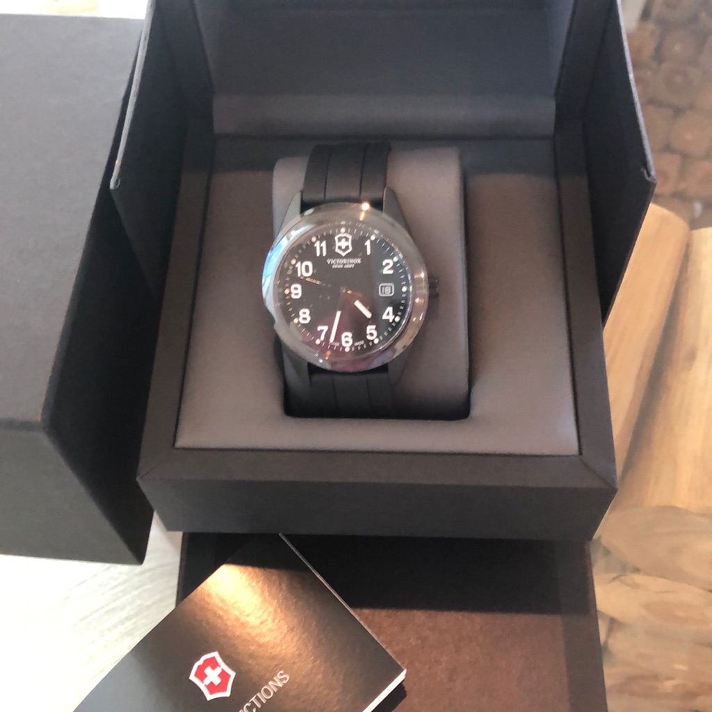 Brand New Victorinox Swiss Army Garrison Watch